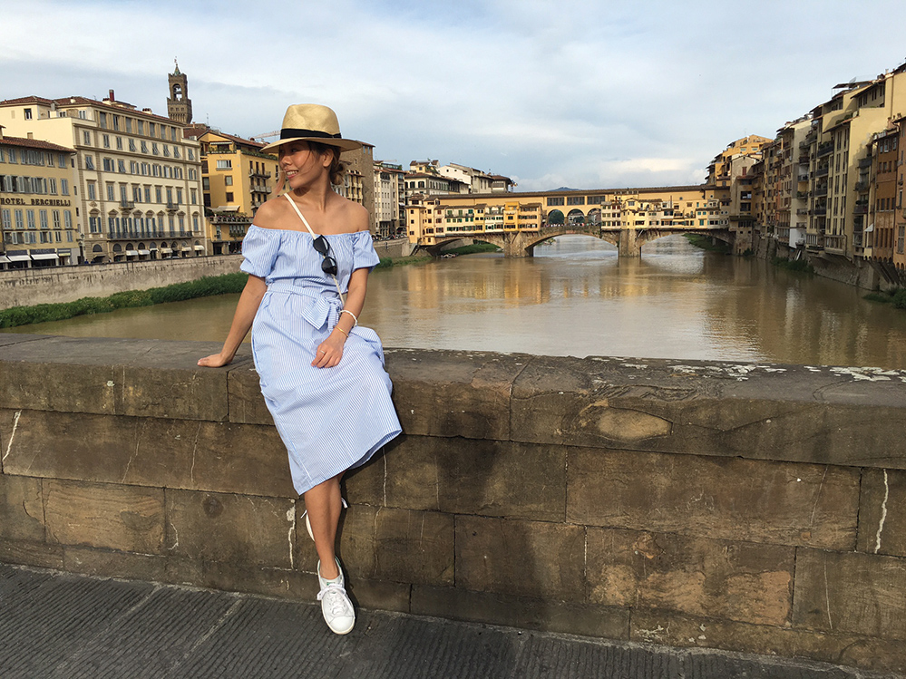 Alexa Bui holidaying in Italy